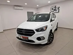 Szary Używany 2017 Ford Kuga SUV | 69 999 zł (Dość drogi)