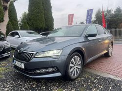 Szary (metalik) Używany 2021 Skoda Superb Sedan/Limuzyna | 89 900 zł (Uczciwa cena)