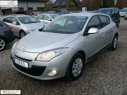 Srebrny (metalik) Używany 2010 Renault Mégane III Hatchback | 27 900 zł (Drogi)