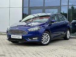 Niebieski Używany 2017 Ford Focus Hatchback | 43 999 zł (Uczciwa cena)