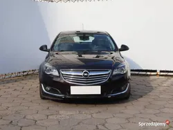 Brązowy Używany 2013 Opel Insignia Hatchback | 34 999 zł (Uczciwa cena)