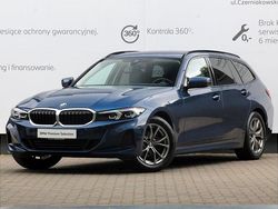 Niebieski phytonic metalizowany Używany 2023 BMW 318 Shadowline Kombi | 134 900 zł (Uczciwa cena)