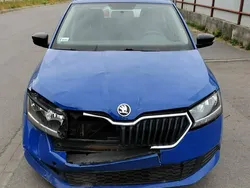 Niebieski Używany 2019 Skoda Fabia Active Hatchback | 8900 zł (Super Cena)