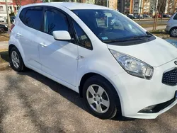 Biały Używany 2017 Kia Venga 2 Hatchback | 48 000 zł (Dość drogi)