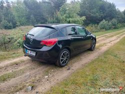 Czarny Używany 2011 Opel Astra Hatchback | 16 500 zł (Dobra cena)