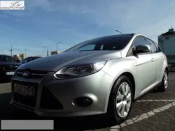 Srebrny Używany 2011 Ford Focus Sedan/Limuzyna | 34 900 zł (Dość drogi)