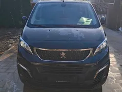 Czarny Używany 2018 Peugeot Traveller Minivan | 51 000 zł
