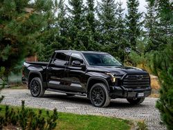 Czarny Używany 2024 Toyota Tundra Edition Pickup | 334 777 zł