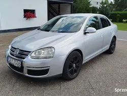 Srebrny Używany 2006 VW Jetta Sedan/Limuzyna | 8500 zł (Drogi)