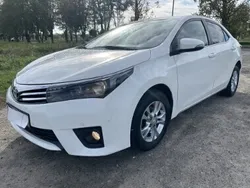 Biały Używany 2016 Toyota Corolla Sedan/Limuzyna | 44 800 zł (Dobra cena)