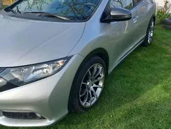 Srebrny Używany 2014 Honda Civic Kombi | 35 000 zł (Uczciwa cena)