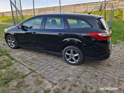 Czarny Używany 2014 Ford Focus Kombi | 25 200 zł (Dobra cena)