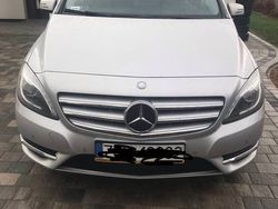 Srebrny Używany 2012 Mercedes 180 Sedan/Limuzyna | 34 500 zł