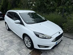 Biały Używany 2015 Ford Focus Kombi | 34 900 zł (Uczciwa cena)