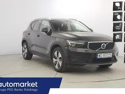 Czarny Używany 2022 Volvo XC40 Core SUV | 119 850 zł (Uczciwa cena)