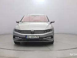 Szary Używany 2022 VW Passat Elegance Kombi | 112 850 zł (Uczciwa cena)