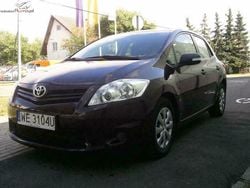 Fioletowy Używany 2010 Toyota Auris Hatchback | 31 800 zł (Drogi)