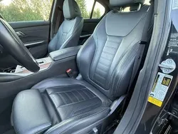 Czarny Używany 2019 BMW 330 Sport Line Sedan/Limuzyna | 121 500 zł (Uczciwa cena)