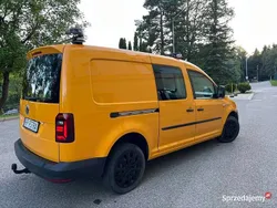 Żółty Używany 2018 VW Caddy Minivan | 44 900 zł
