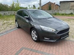 Szary Używany 2018 Ford Focus Kombi | 34 900 zł (Dobra cena)