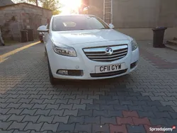 Biały Używany 2011 Opel Insignia Hatchback | 4000 zł