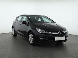 Czarny Używany 2018 Opel Astra Hatchback | 49 999 zł (Uczciwa cena)