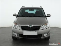 Srebrny Używany 2012 Skoda Fabia Kombi | 13 999 zł (Uczciwa cena)