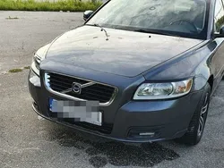 Szary Używany 2009 Volvo V50 Kombi | 23 800 zł
