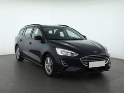 Niebieski Używany 2018 Ford Focus Kombi | 44 999 zł (Uczciwa cena)