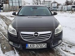 Brązowy Używany 2011 Opel Insignia Edition Kombi | 16 500 zł (Uczciwa cena)