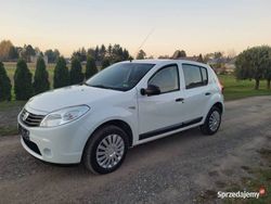 Biały Używany 2009 Dacia Sandero Hatchback | 9900 zł (Uczciwa cena)
