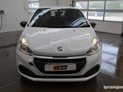 Biały Używany 2015 Peugeot 208 Hatchback | 9500 zł