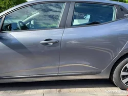 Szary Używany 2022 Renault Clio V Equilibre Hatchback | 59 500 zł (Uczciwa cena)