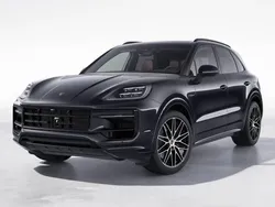 Chromite black metallic Nowe 2024 Porsche Cayenne SUV | 679 632 zł (Dość drogi)