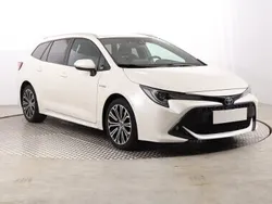 Biały Używany 2019 Toyota Corolla Kombi | 77 999 zł (Uczciwa cena)