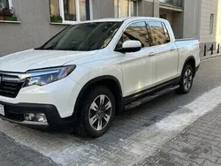 Biały Używany 2017 Honda Ridgeline SUV | 120 000 zł