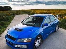 Niebieski Używany 2001 Mitsubishi Lancer Sedan/Limuzyna | 147 777 zł