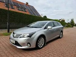 Srebrny (metalik) Używany 2013 Toyota Avensis Kombi | 27 900 zł (Uczciwa cena)