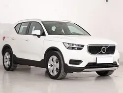 Biały Używany 2019 Volvo XC40 SUV | 77 999 zł (Uczciwa cena)