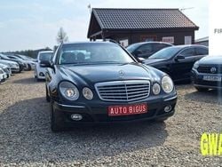 Czarny (metalik) Używany 2004 Mercedes E220 Kombi | 13 300 zł