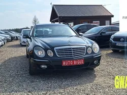 Czarny (metalik) Używany 2004 Mercedes E220 Kombi | 17 900 zł