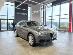 Szary Używany 2019 Alfa Romeo Stelvio Executive SUV | 128 900 zł