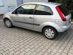 Srebrny Używany 2006 Ford Fiesta Hatchback | 6500 zł (Uczciwa cena)