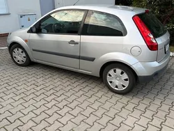 Srebrny Używany 2006 Ford Fiesta Hatchback | 6999 zł (Uczciwa cena)