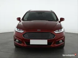 Czerwony Używany 2015 Ford Mondeo Kombi | 55 999 zł (Dość drogi)