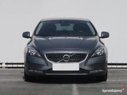 Szary Używany 2017 Volvo V40 Kombi | 42 999 zł (Uczciwa cena)