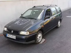 Czarny Używany 1999 Seat Cordoba Kombi | 1550 zł