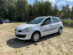 Biały Używany 2009 Renault Clio GrandTour Kombi | 7200 zł (Super Cena)