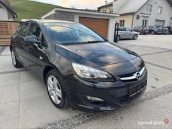 Czarny Używany 2014 Opel Astra Hatchback | 23 999 zł (Dobra cena)