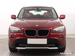 Czerwony Używany 2011 BMW X1 SUV | 41 999 zł (Uczciwa cena)